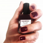 Nailberry - lak na nehty - Dial M for Maroon