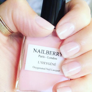 Nailberry - lak na nehty - Elegance