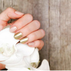 Nailberry - lak na nehty - Gold Leaf