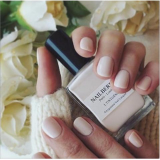 Nailberry - Vánoční kolekce NOBLESNÍ NUDE